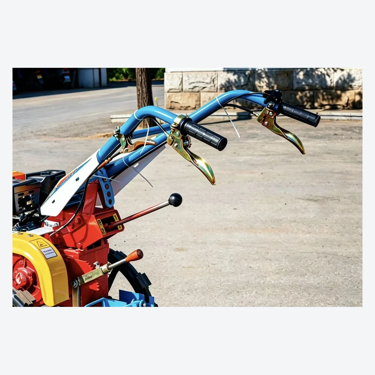 6 HP gasoline cultivator and hiller